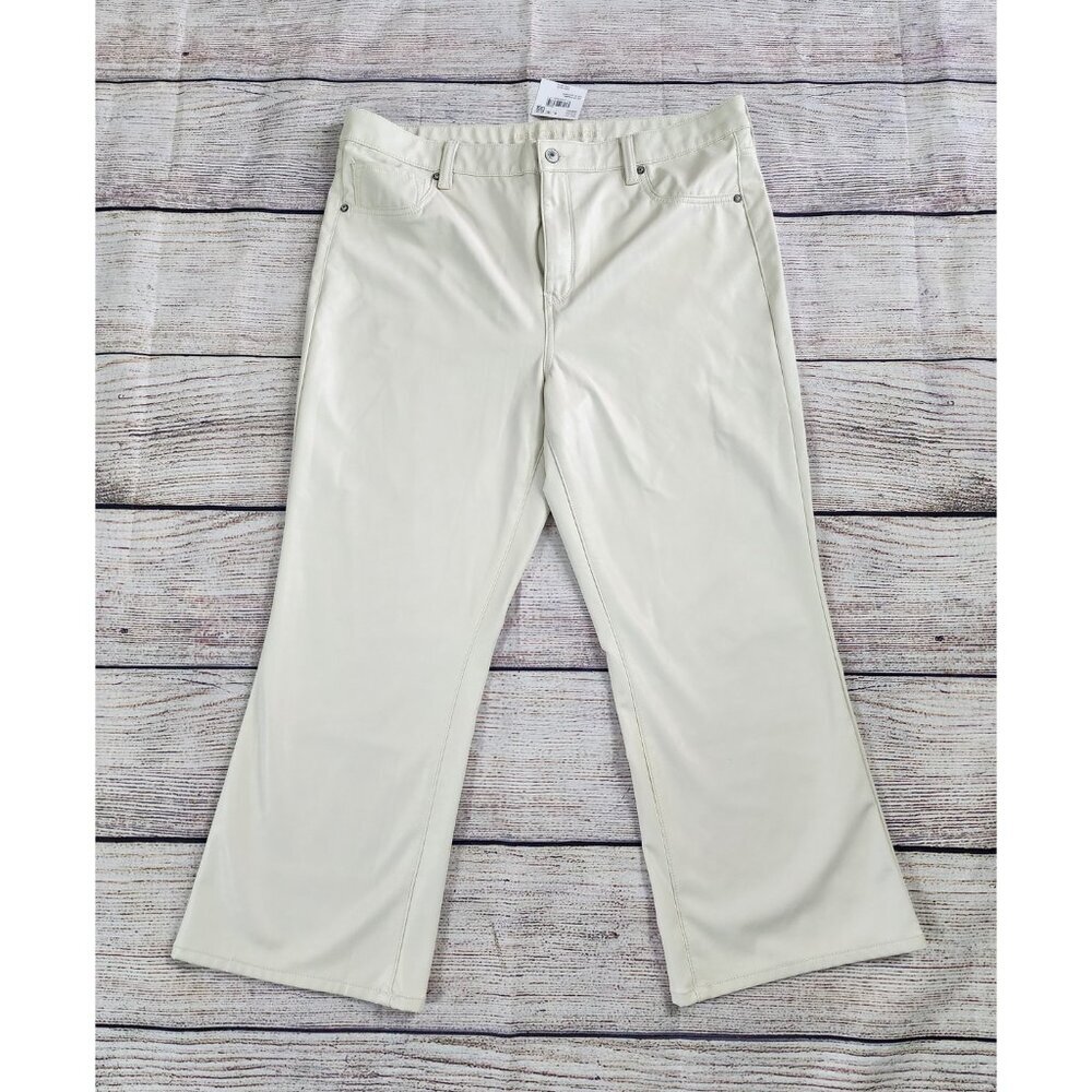 American Eagle Faux Leather Pants Size 18 Kick Boot Crop Ivory Cream Stretch